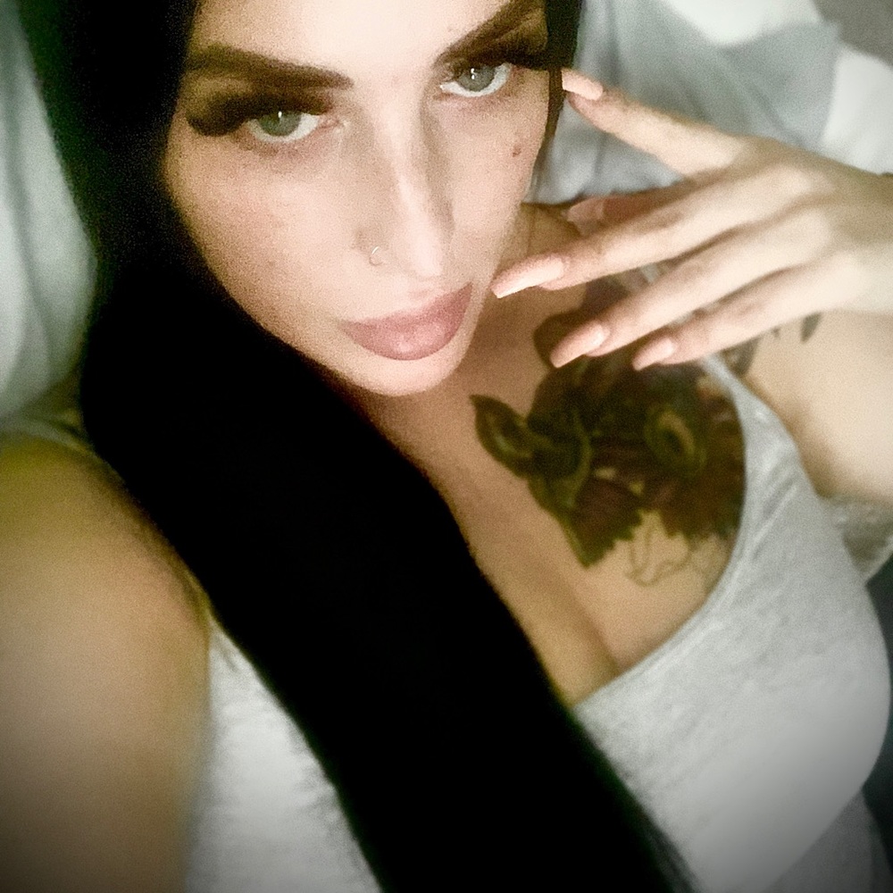 Meet ME aka Apryl NV